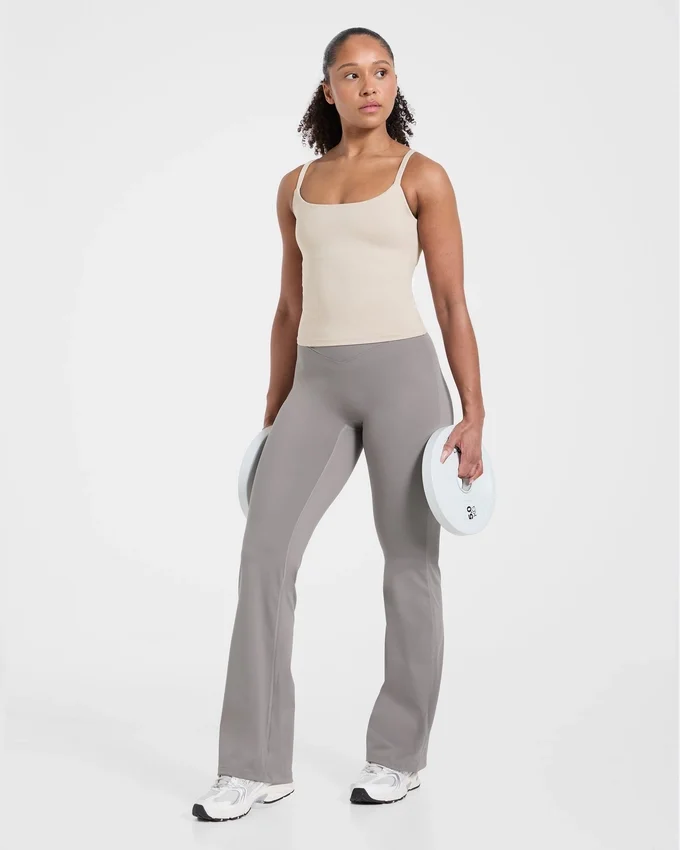 Sculpt Wrap-leggings med utsvängda ben