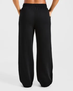 Sports Collective Mjukisbyxor med raka ben i oversized-modell