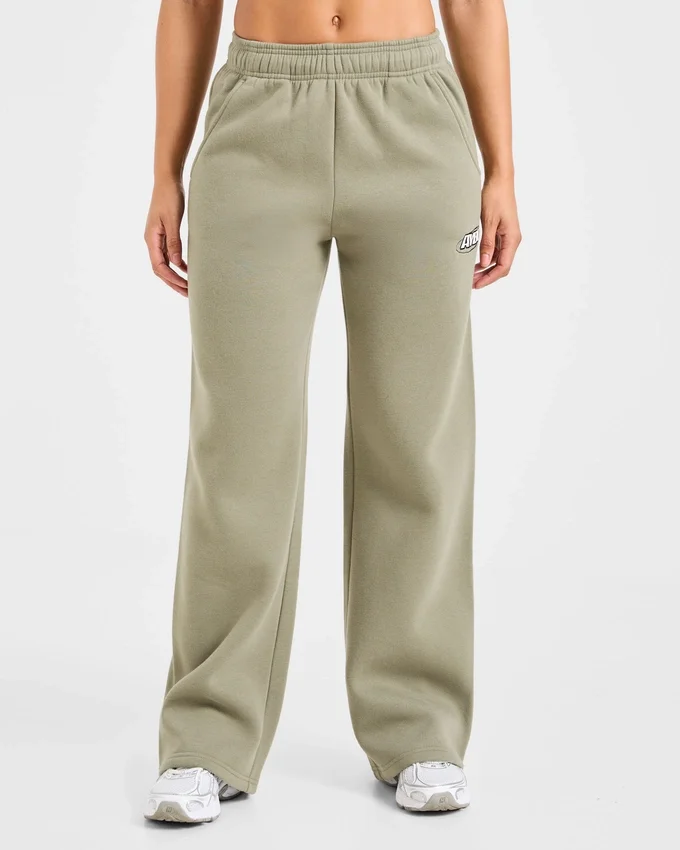 Sports Essentials Oversized Mjukisbyxor med raka ben