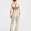 Sports Essentials Oversized Mjukisbyxor med raka ben