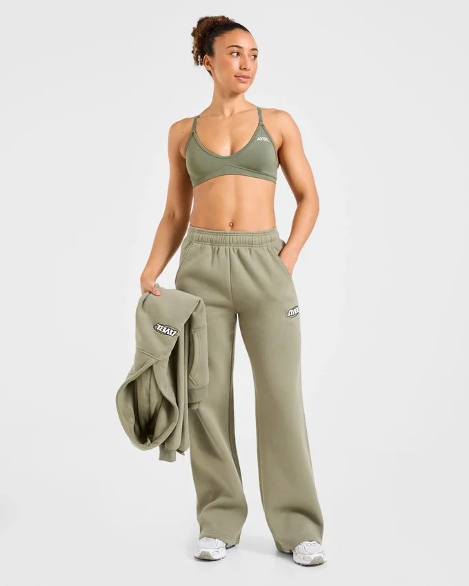 Sports Essentials Oversized Mjukisbyxor med raka ben