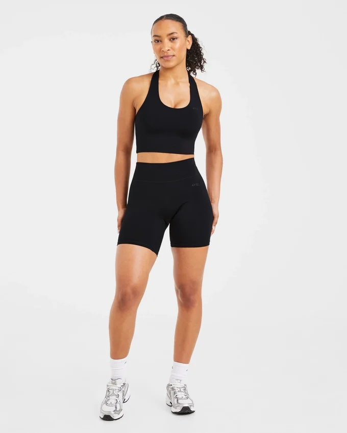 Staple halterneck-crop-top