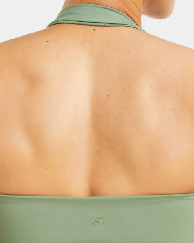Staple halterneck-crop-top