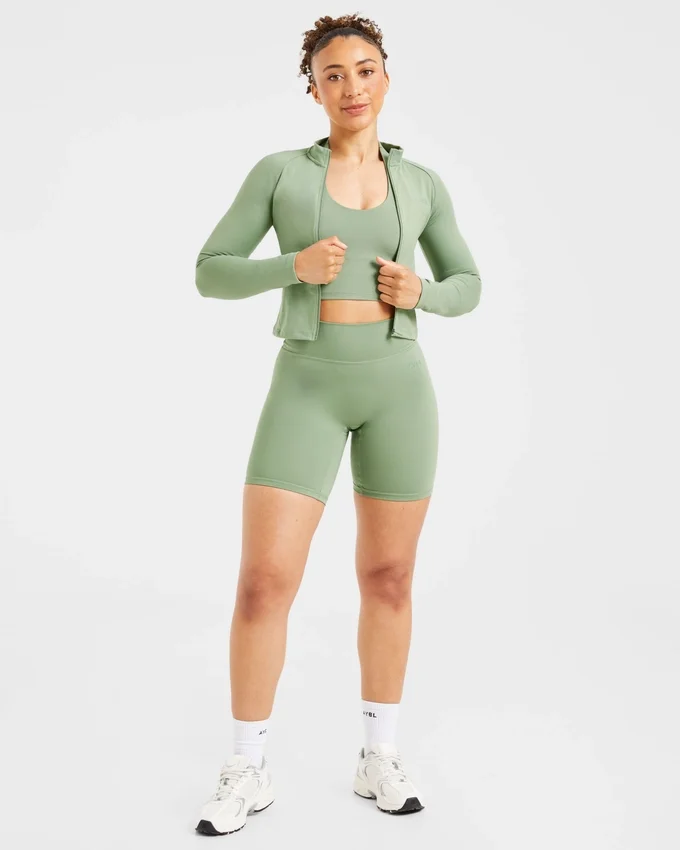 Staple halterneck-crop-top