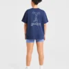 T-shirt med illustration av styrkelyft