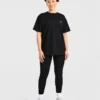 T-shirt med illustration av styrkelyft