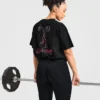 T-shirt med illustration av styrkelyft