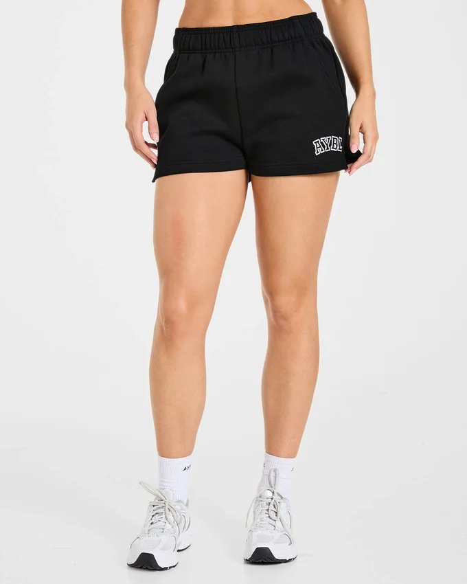 Varsity 2.0 Oversized Shorts