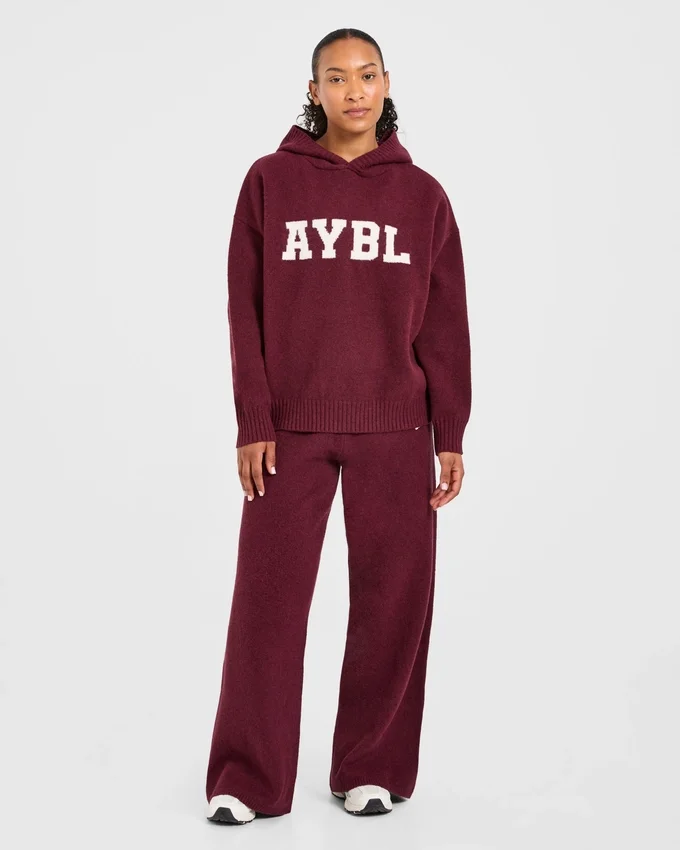Varsity Oversized stickade mjukisbyxor