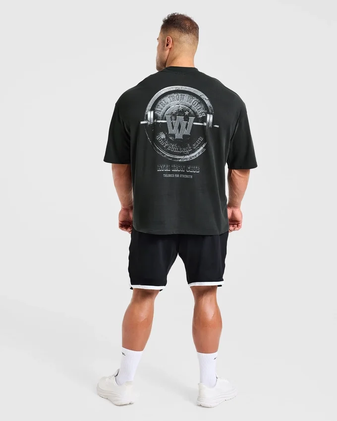 Wesley Vissers x AYBL Iron Works T-shirt i oversized-modell