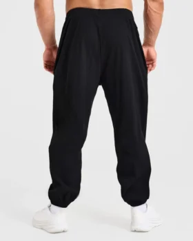 Wesley Vissers x Oversized ribbade mjukisbyxor